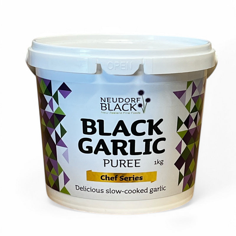 1kg plastic tub of Black Garlic Puree – Rich Umami Condiment